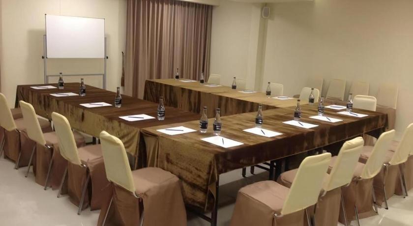 Ingtara Hotel Khon Kaen Exterior photo