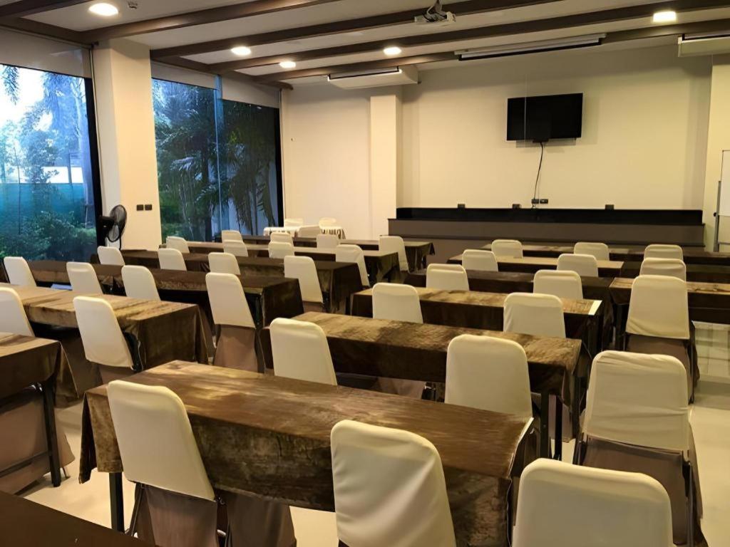 Ingtara Hotel Khon Kaen Exterior photo