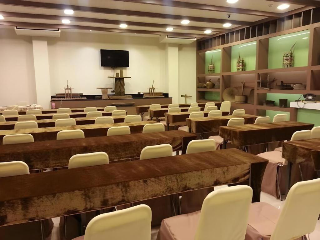 Ingtara Hotel Khon Kaen Exterior photo